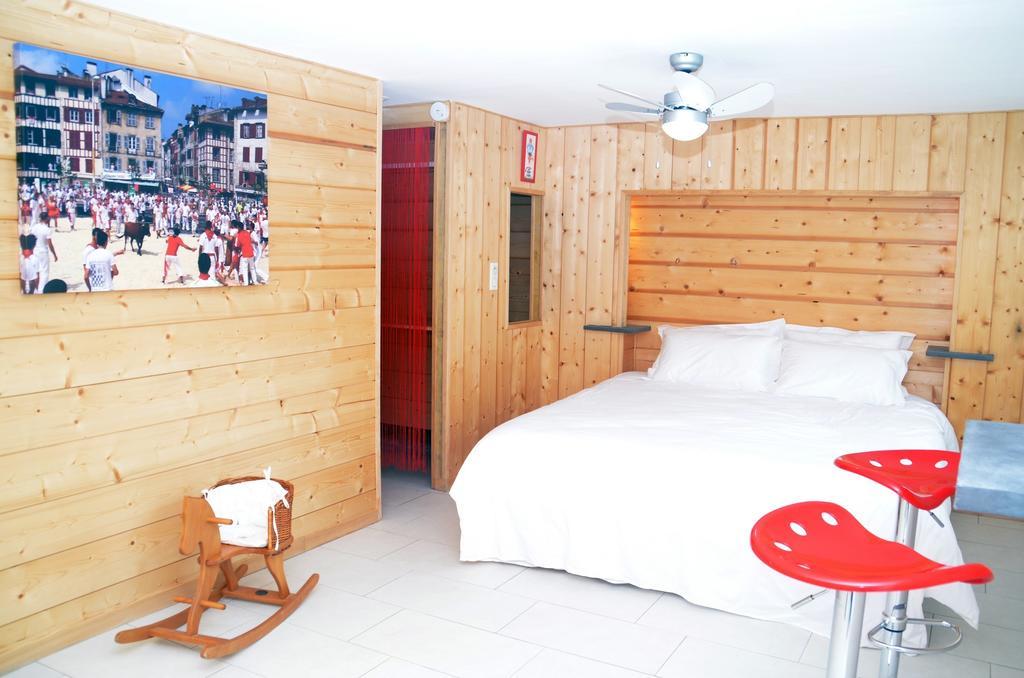 Maison D'Hotes Miradour 타노 객실 사진